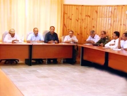 اجتماع الهيئة الادارية للمجلس المحلي لمحافظة أبين أمس برئاسة المحافظ